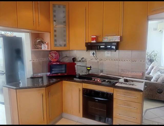 4 BEDROOM HOUSE FOR SALE IN PARLOCK